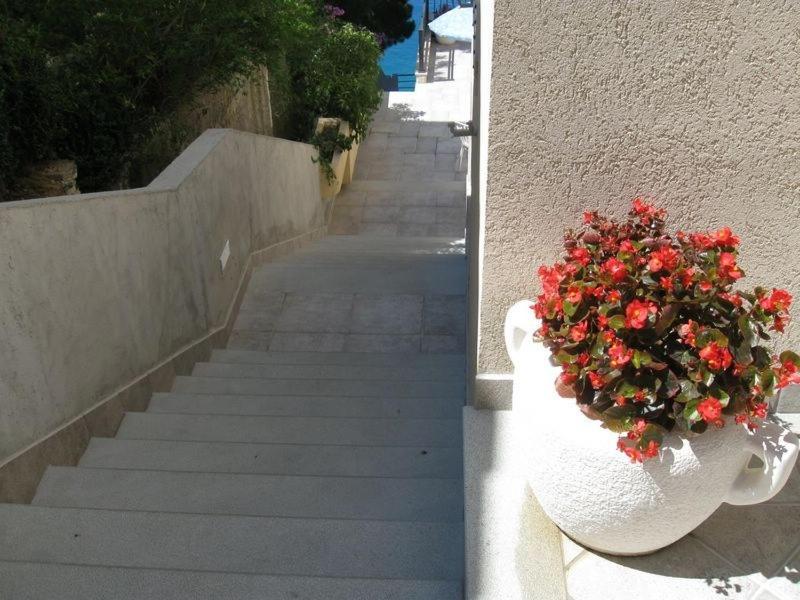 Apartment 75-6 - image 39