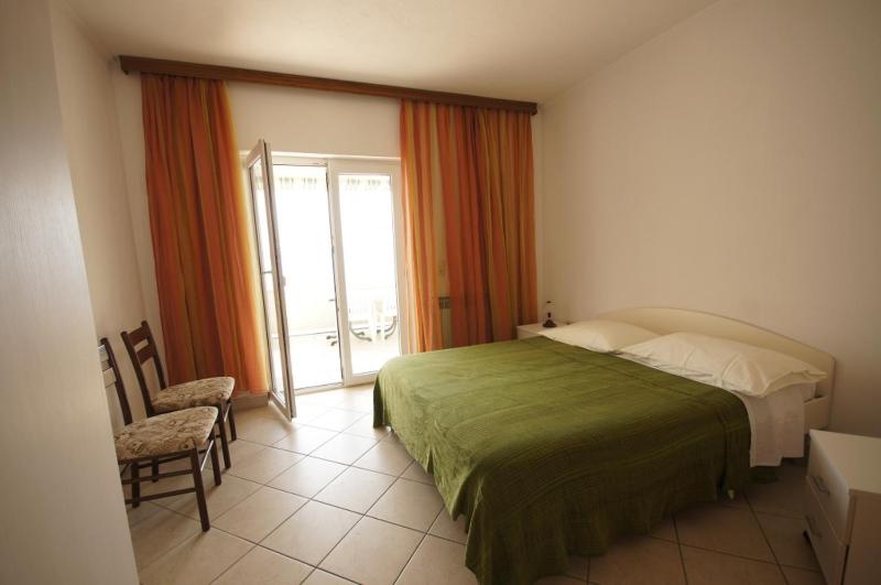 Apartment 75-4 - image 15