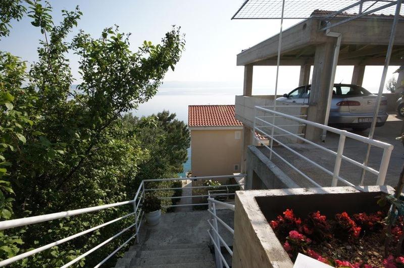 Apartment 75-4 - image 38