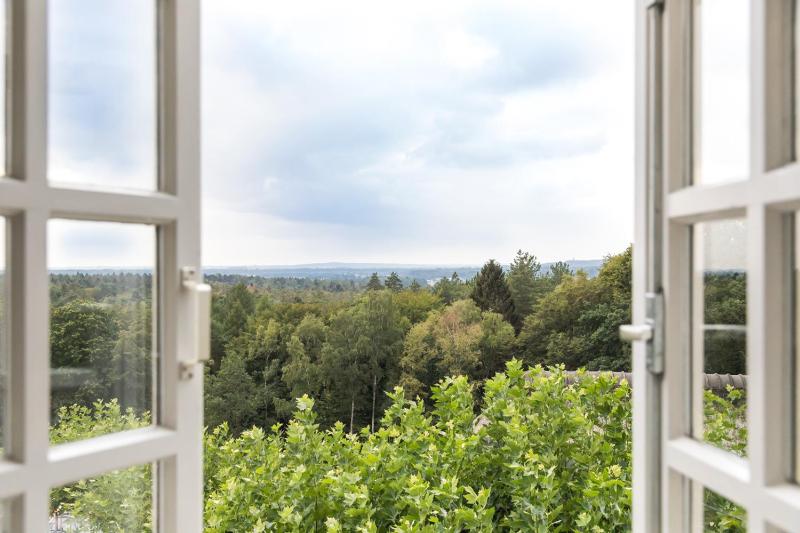 Double Room with Balcony image 2