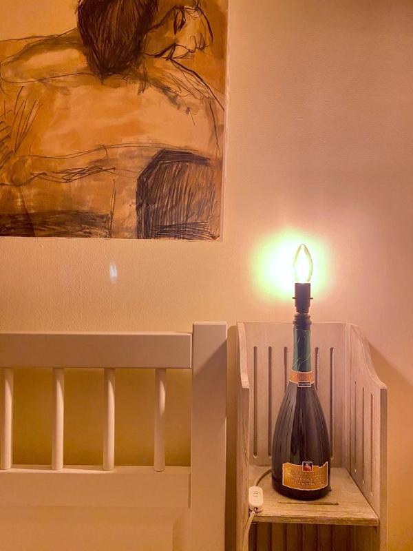 Basic Double Room image 3