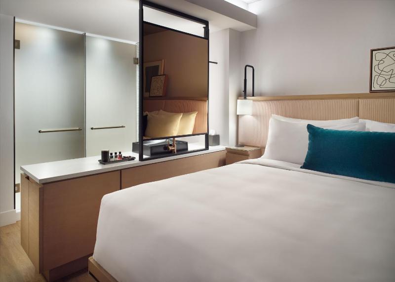 Omni Boston Hotel at the Seaport - image 10