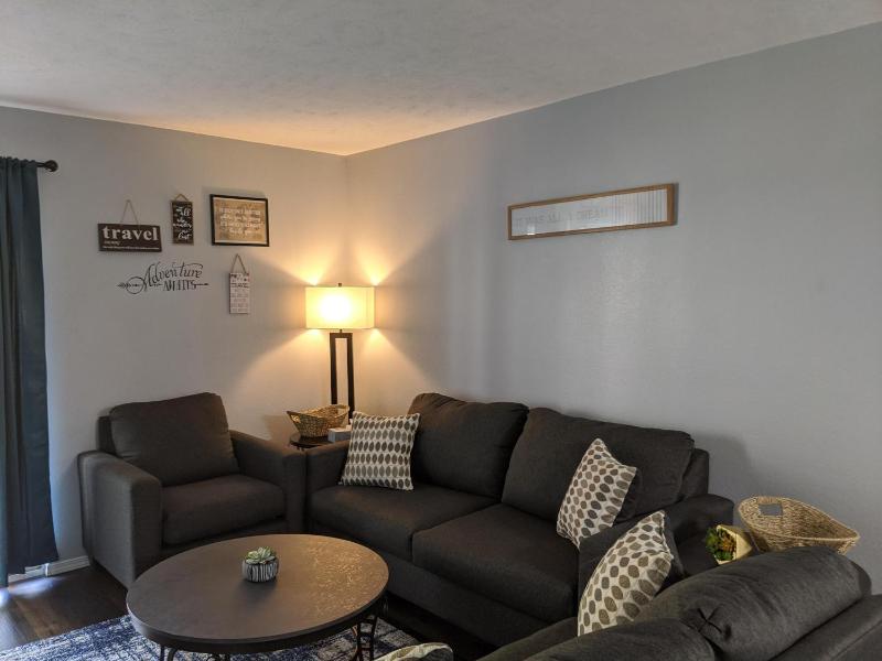 Three-Bedroom Condo image 3