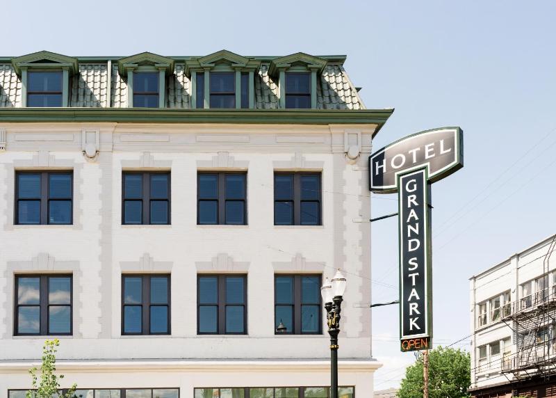 Hotel Grand Stark - image 15