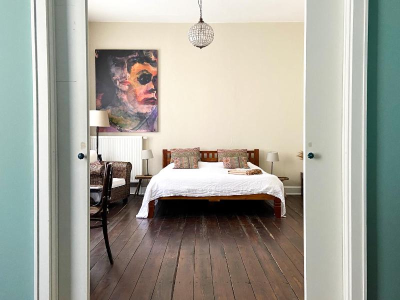 Double Room image 4