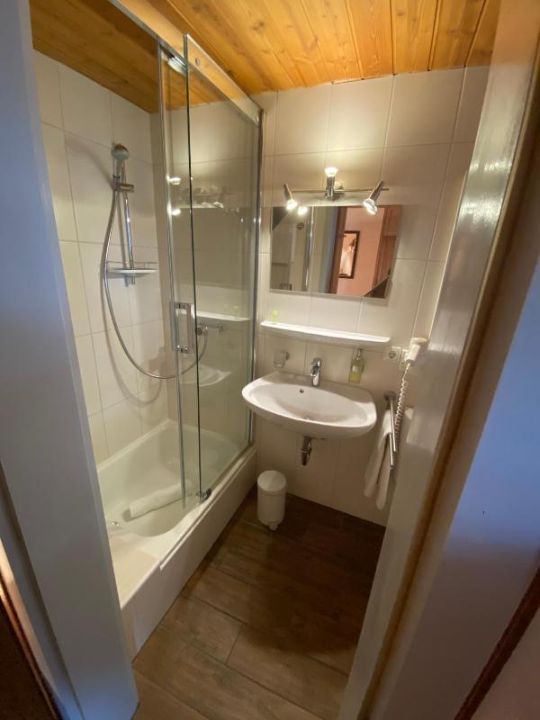 Single Room with Balcony image 4