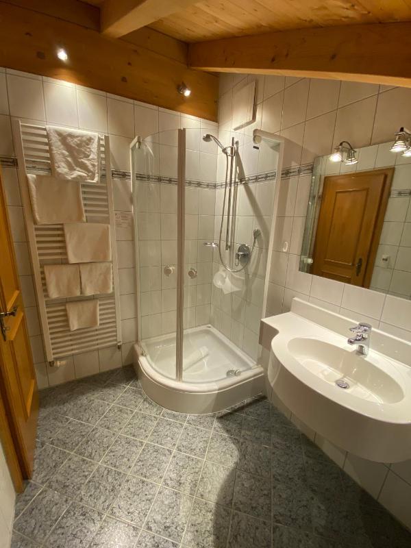 Standard Double Room image 4