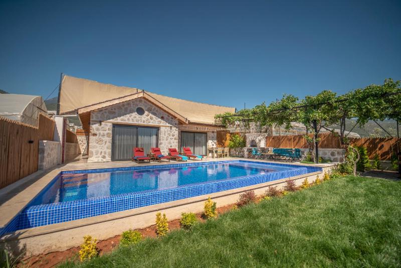 Zorlu - 2 Bedroom with jacuzzi in Kalkan - image 5
