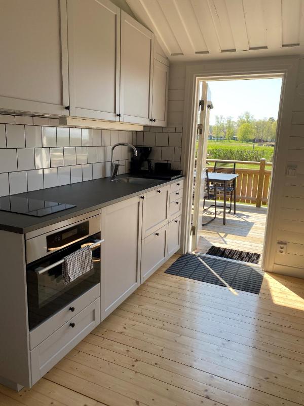 Cottage (4 Adults) image 3