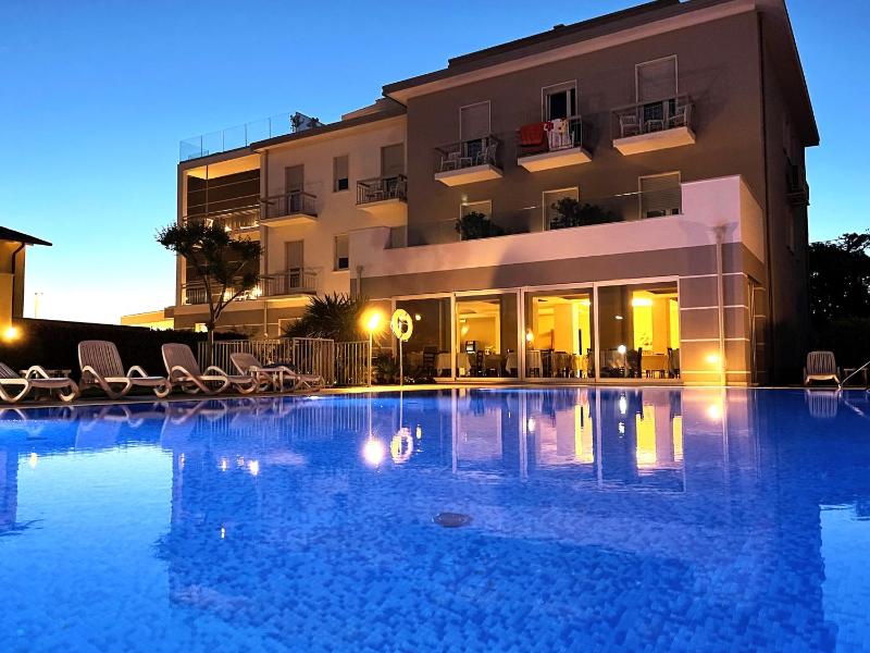 Hotel Paradiso - image 14