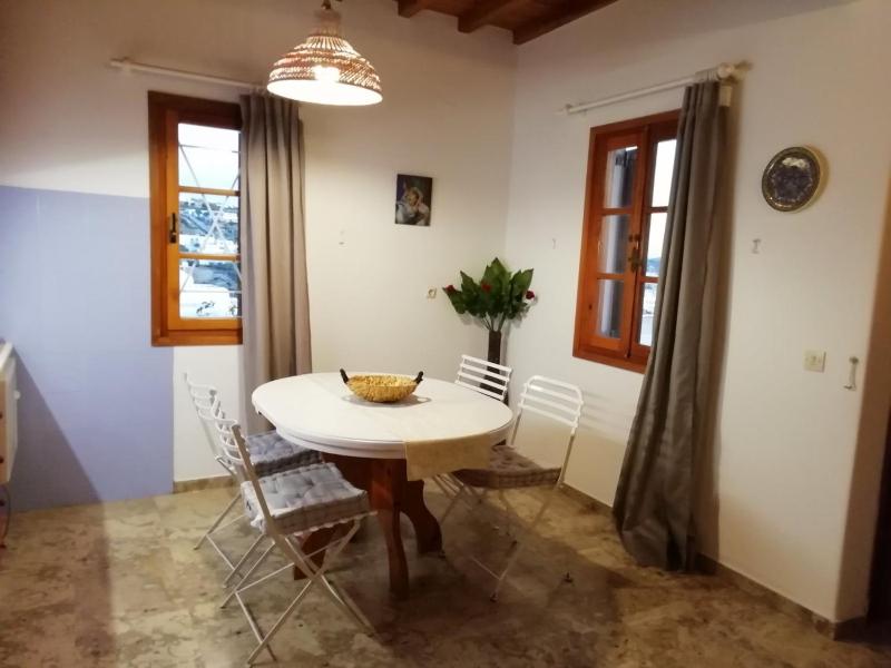 Two-Bedroom Apartment with Sea View image 4