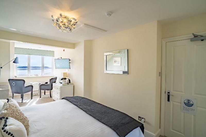 Superior Double or Twin Room with Sea View 3rd floor image 2