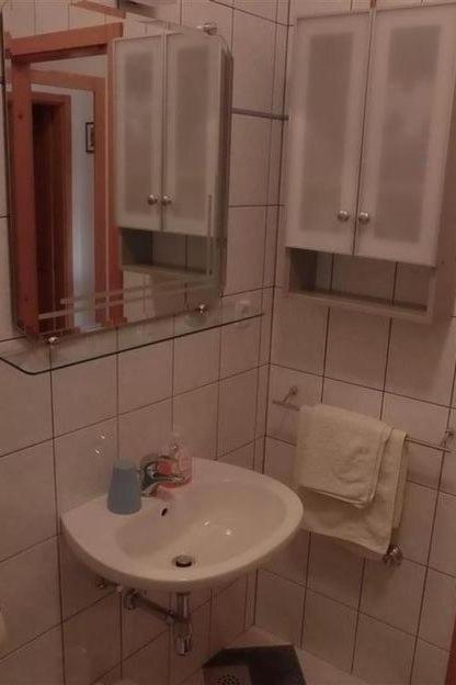 Seaview Apartment Bol (3417-5) - image 28
