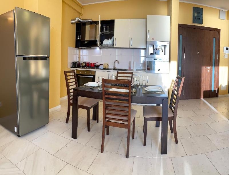 Superior Apartment image 2