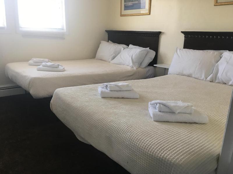 Deluxe Double Room image 2