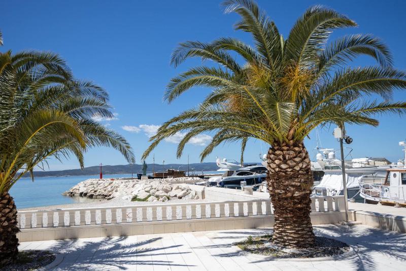 Apartments LORYON PROMENADEBEACH NIKOLINAWIFIPARKING - image 22