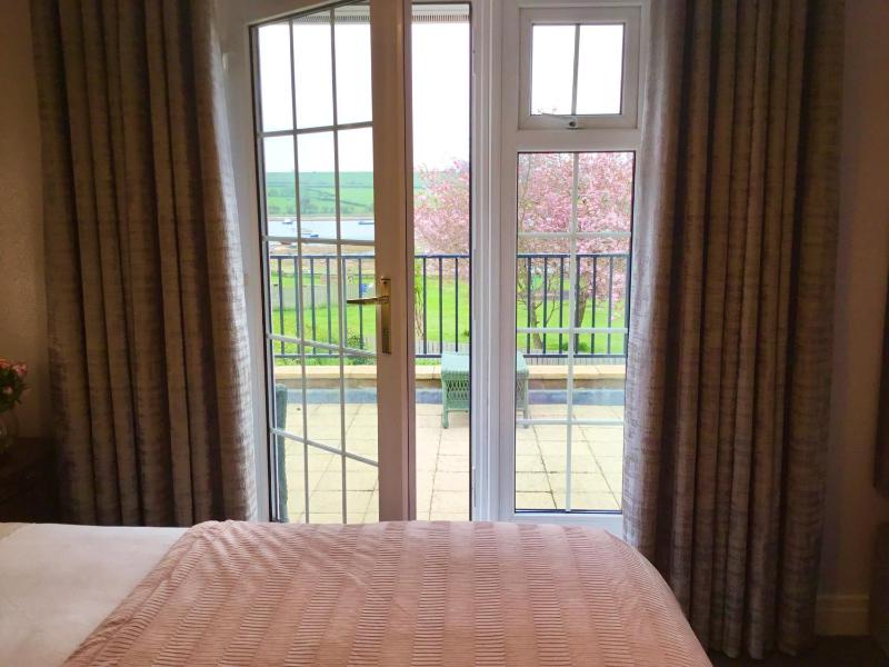 Room 4  image 4