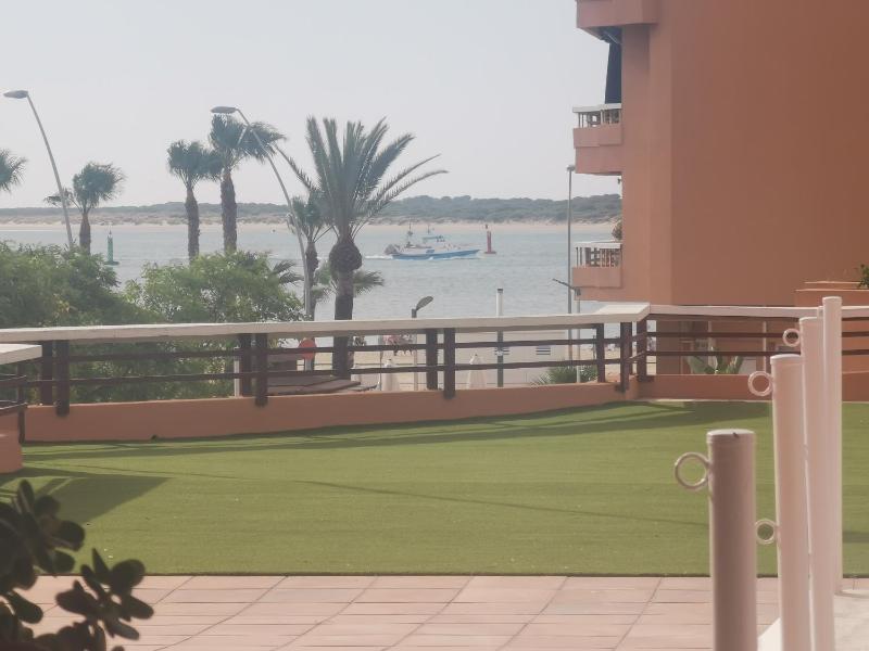 Apartamentos Sanlúcar Beach 2 y 3 - image 18