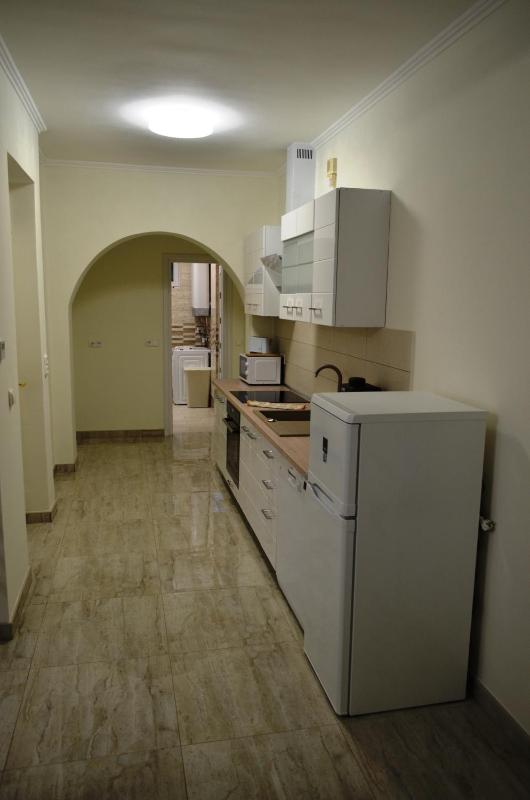 Henrietta - Violetta Apartman - image 21