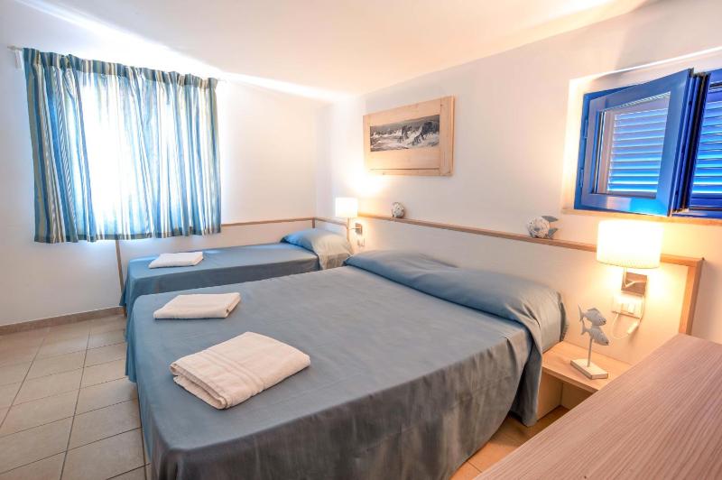 Comfort Triple Room image 2