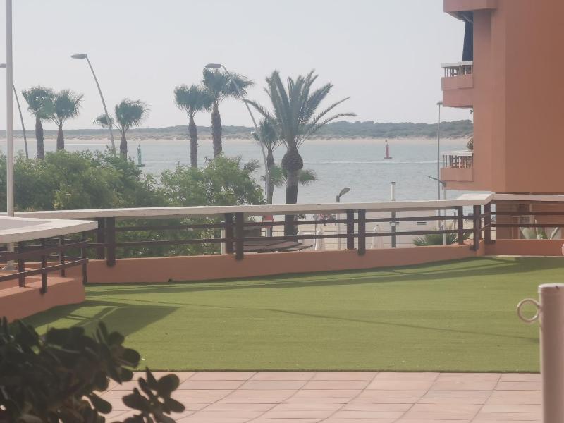 Apartamentos Sanlúcar Beach 4 y 5 - image 23