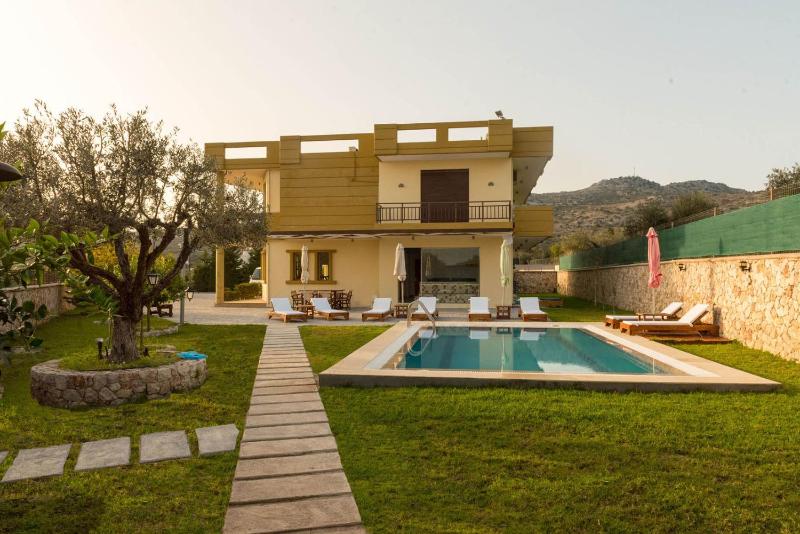 Villa with Private Pool image 2