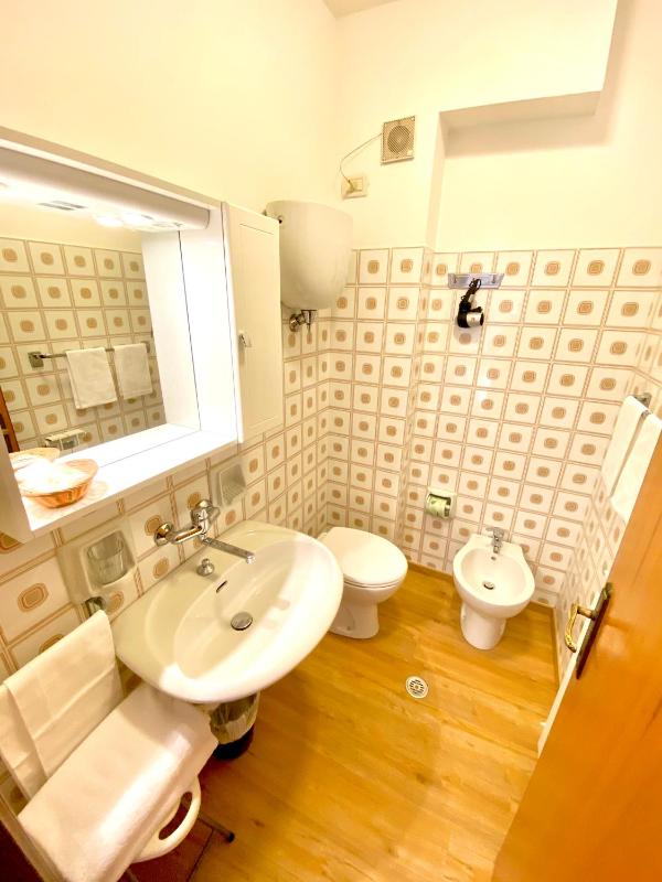 Economy Studio with Kitchenette (2 Adults) image 4