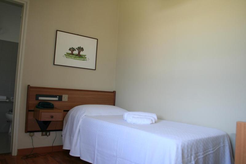 Economy Single Room image 3