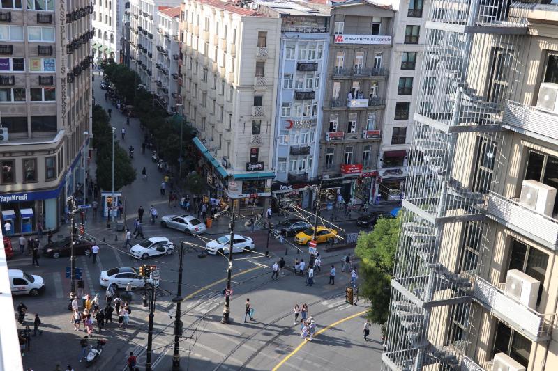 Suite with Terrace and Partial Sea View image 2