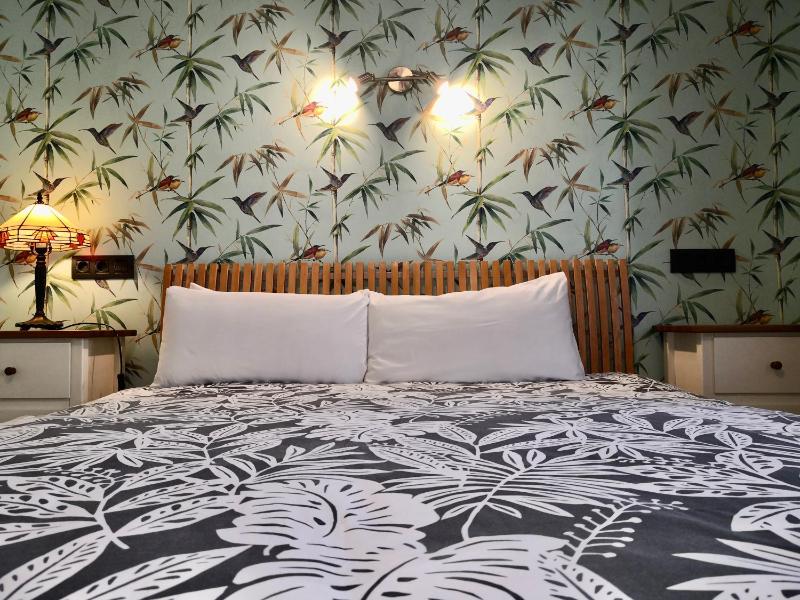 Superior Double or Twin Room with City View image 2