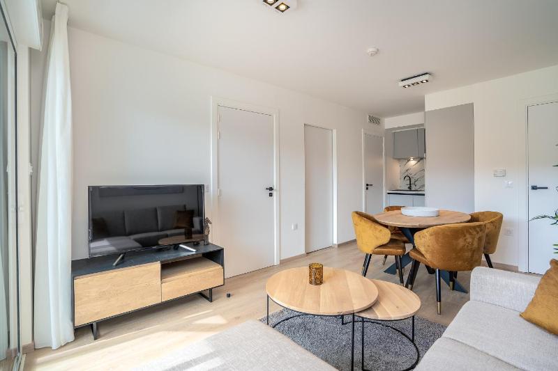 Standard Suite image 3