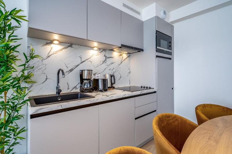 Apartment image 4