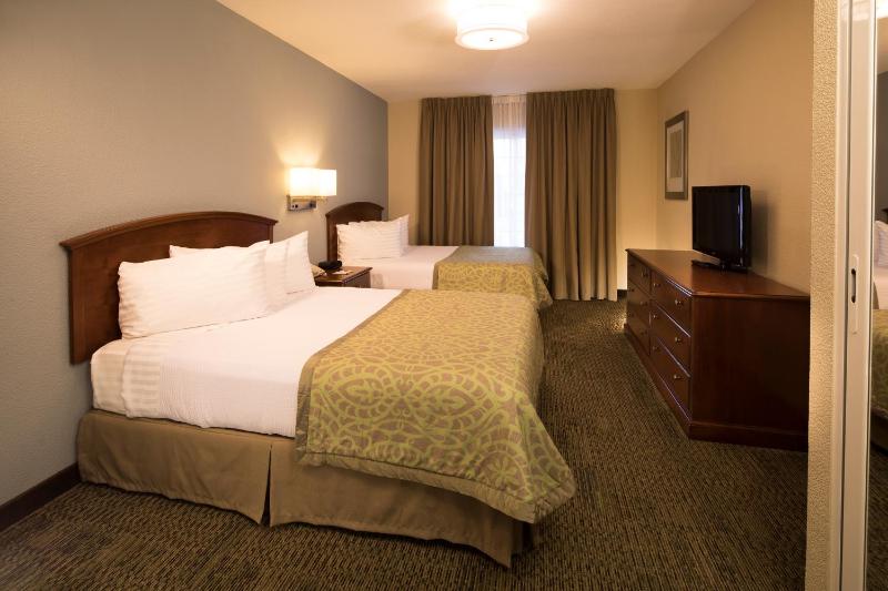 One-Bedroom Suite image 1