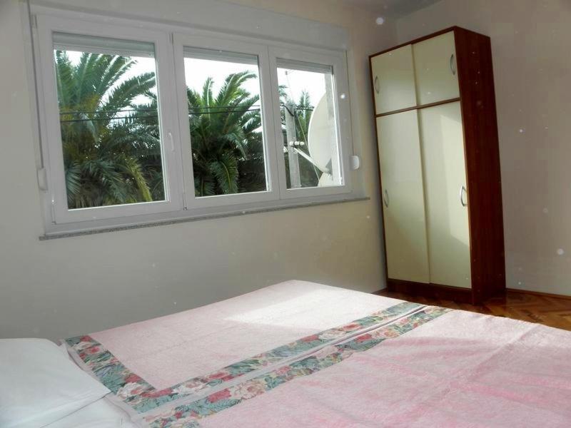 Apartment in Duce with sea view balcony air conditioning Wi-Fi (4166-3) - image 20