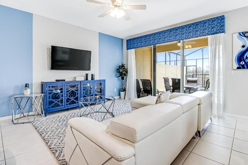 Five Bedroom House image 2