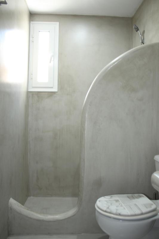 Triple Room with Balcony image 2