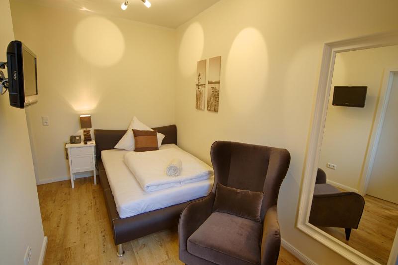 Comfort Single Room image 2