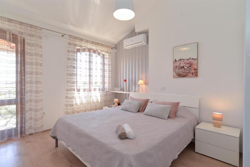 Holiday home 989 - image 33