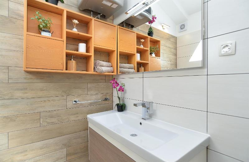 Holiday home 989 - image 28