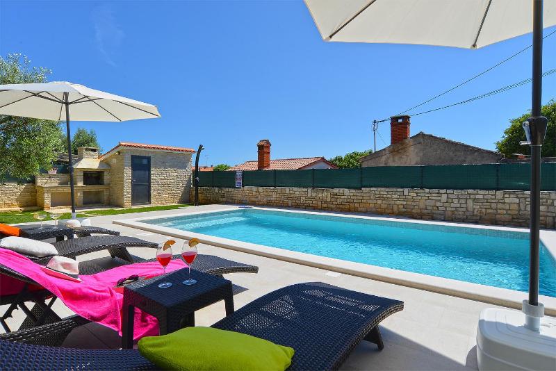 Holiday home 989 - image 6