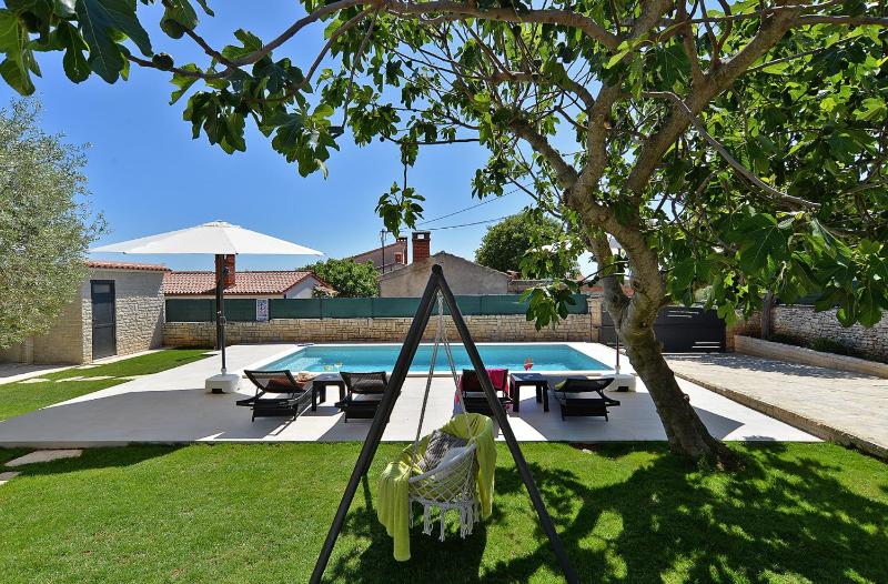 Holiday home 989 - image 48