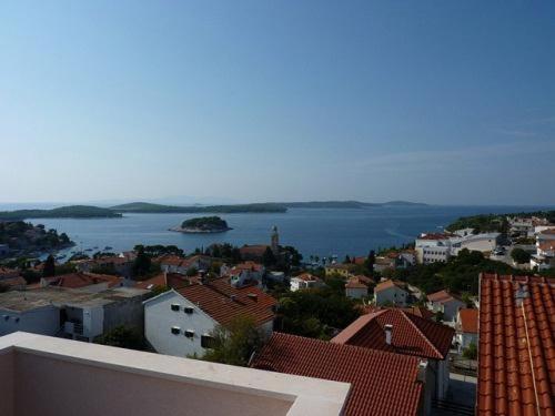 Studio Apartment in Hvar Town with Sea View Balcony Air Conditioning Wi-Fi (3666-1) - image 15