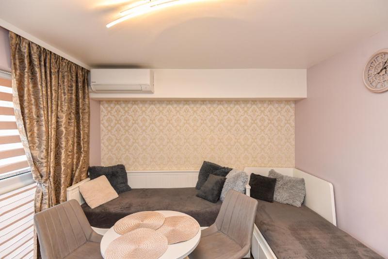 Medziotoju Apartment in Old City 2 - image 13