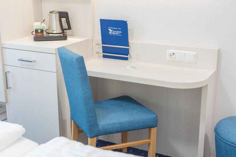 Superior Double Room image 3