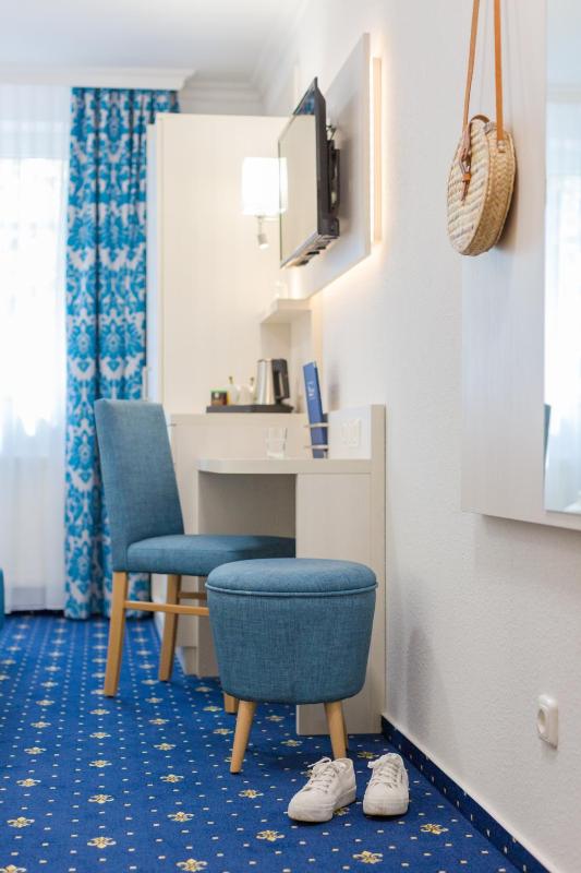 Superior Double Room image 4