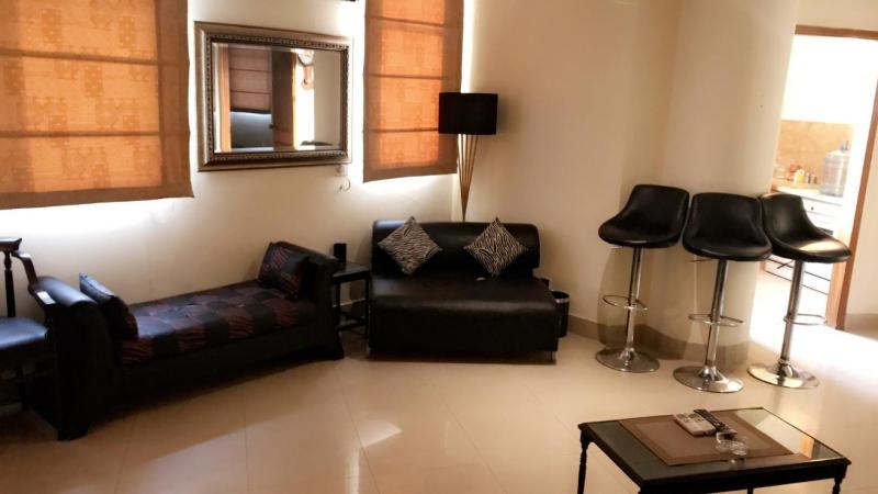 2 Bed Flat - Sleeps 6 - Pets - Parking - Wifi - image 7