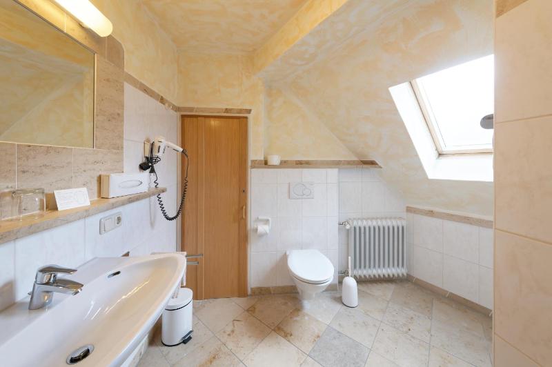 Triple Room image 3