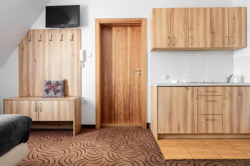 Apartment with Kitchenette (2 Adults) image 2