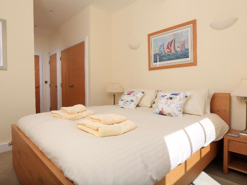 Ocean View Apartment - image 31