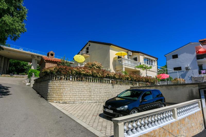 Apartments Bella - image 3